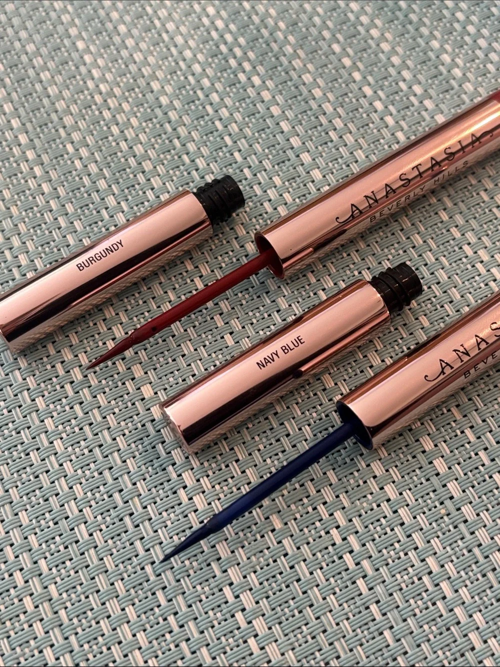 Anastasia Beverly Hills-  2Liquid Eyeliners bundle-  in “Burgundy” & “Navy Blue”